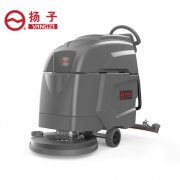 小型手推式洗地機，備受超市的喜愛